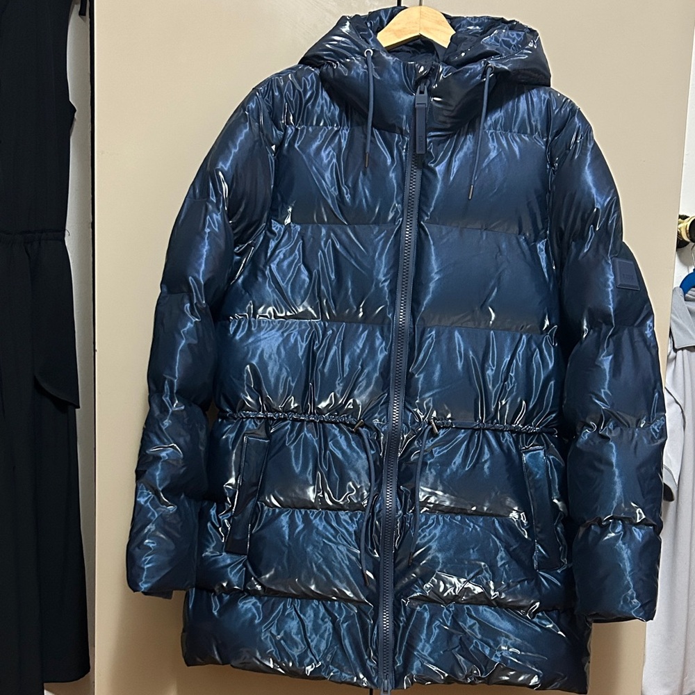BRAND NEW.Rains Sonic Alta Puffer Parka.Size Large.